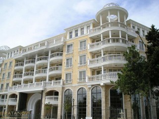 Тристаен апартамент в комплекс Вилла Рома (Villa Roma)