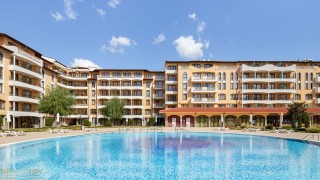 Двухкомнатная квартира в комплексе Роял Сан (Royal Sun), Солнечный берег