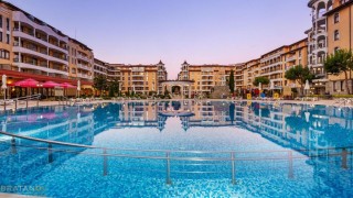 Двустаен апартамент в комплекс Роял Сан (Royal Sun), Слънчев Бряг